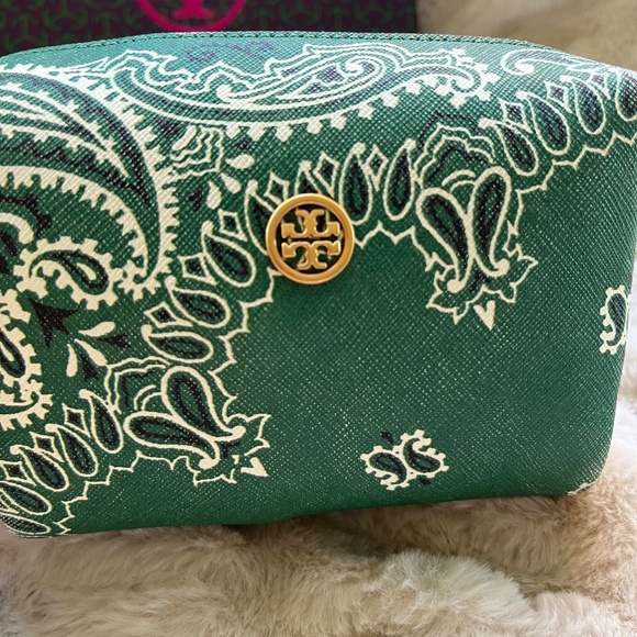 Tory Burch Robinson small makeup pouch - Picture 3 of 5